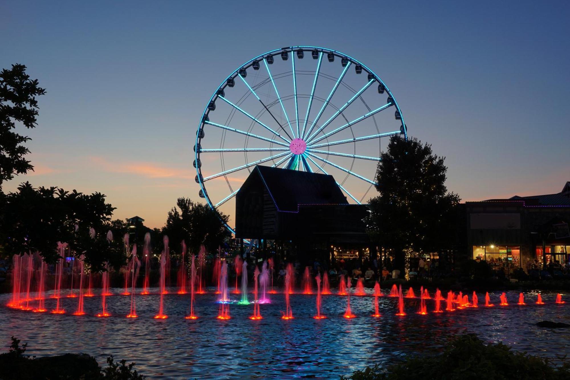 River Breeze Villa Pigeon Forge Exterior photo